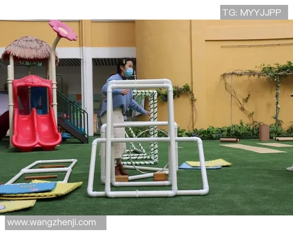 球星挑战九宫格足球技艺展现 赛场激烈碰撞创意无限